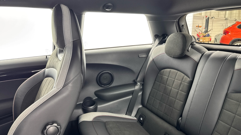 MINI Hatchback 2.0 Cooper S Sport 3dr Auto Petrol Hatchback